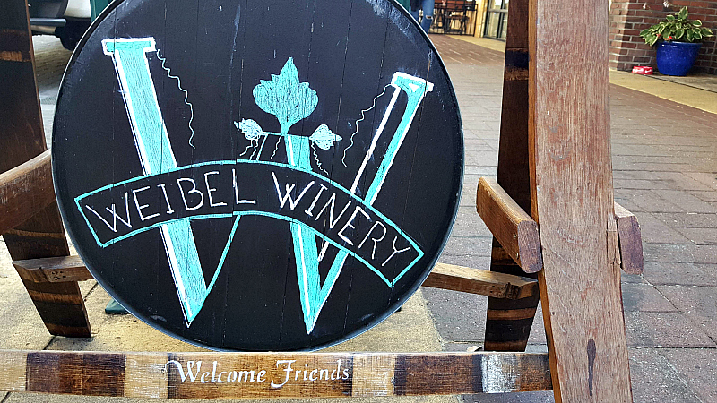 lodi weibel winery welcome sign